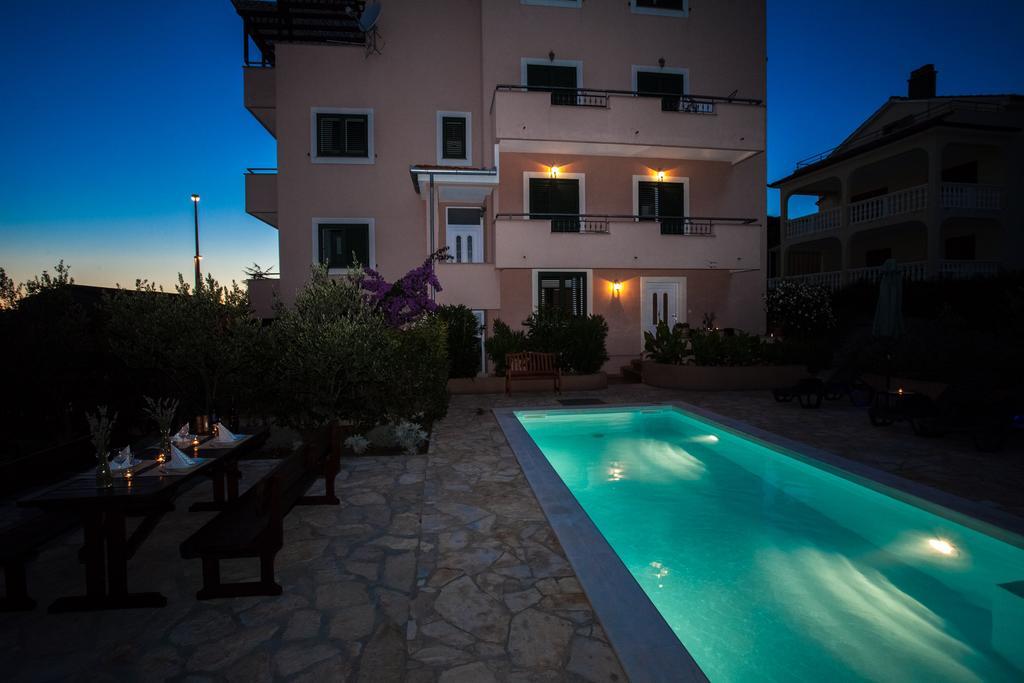 Apartments Lara & Luka Zadar Eksteriør billede