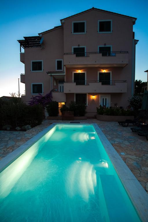 Apartments Lara & Luka Zadar Eksteriør billede
